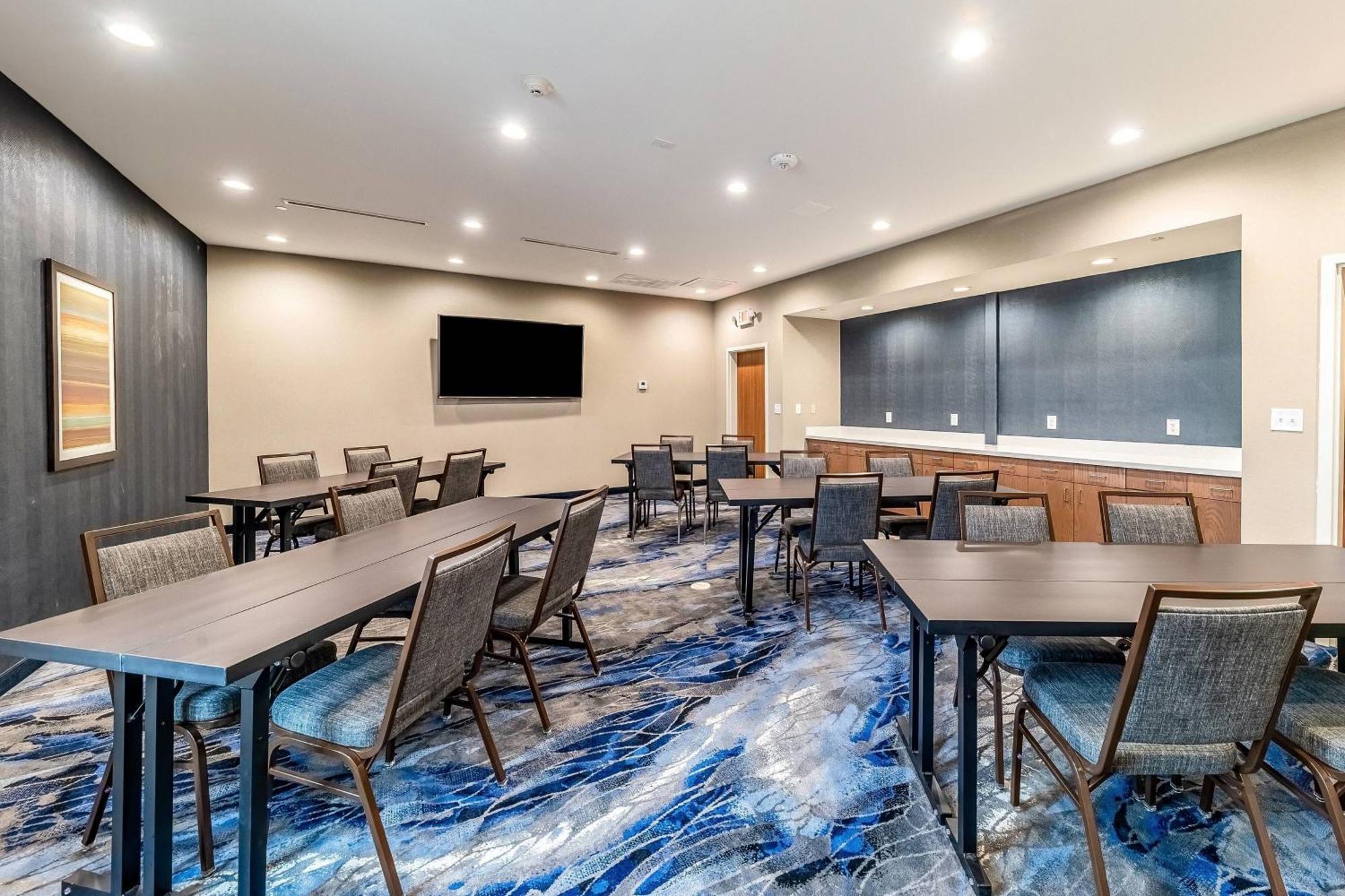 Fairfield Inn & Suites By Marriott Gainesville I-35 Extérieur photo